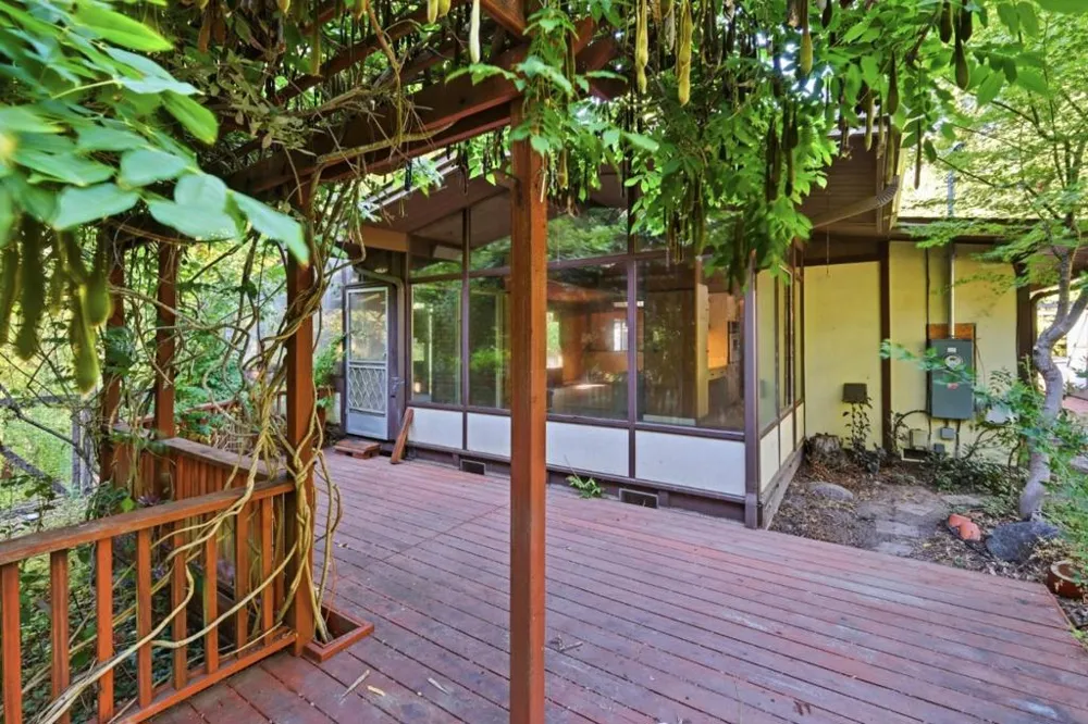 110 Maywood Drive Boulder Creek, CA 95006