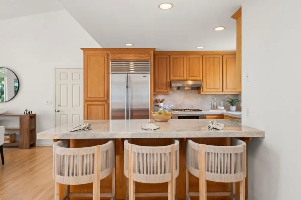 15060 Montebello Road Cupertino, CA 95014