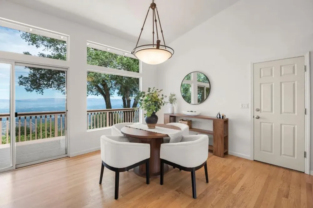 15060 Montebello Road Cupertino, CA 95014