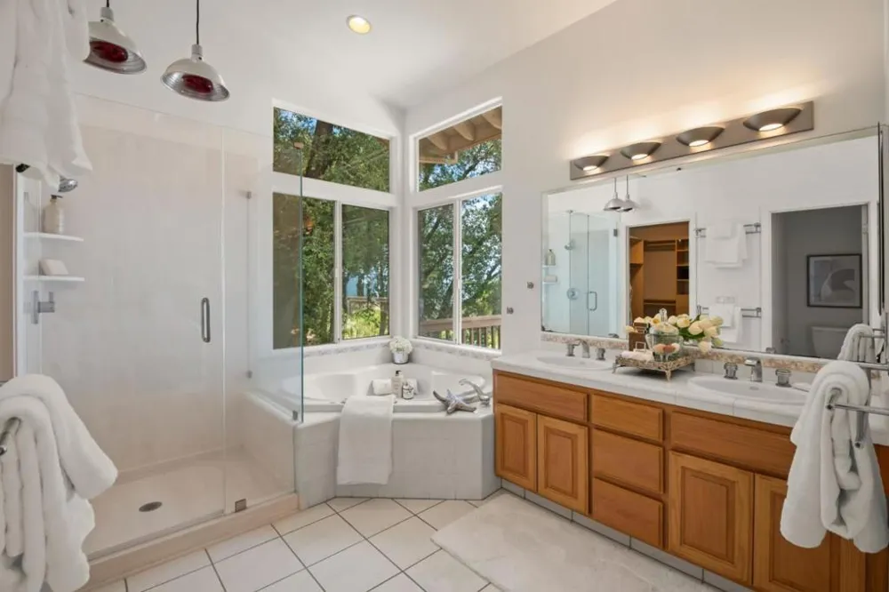 15060 Montebello Road Cupertino, CA 95014