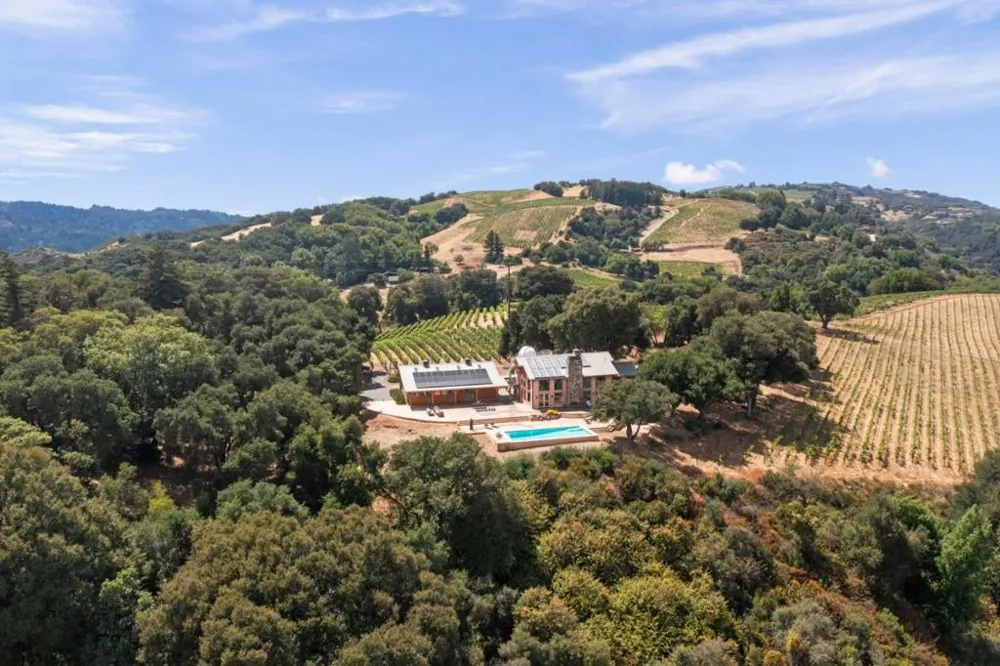 15060 Montebello Road Cupertino, CA 95014
