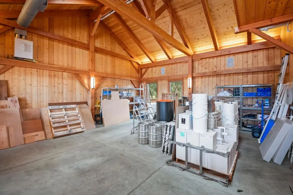 15060 Montebello Road Cupertino, CA 95014