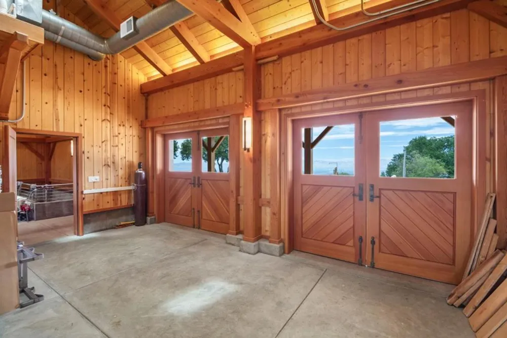 15060 Montebello Road Cupertino, CA 95014