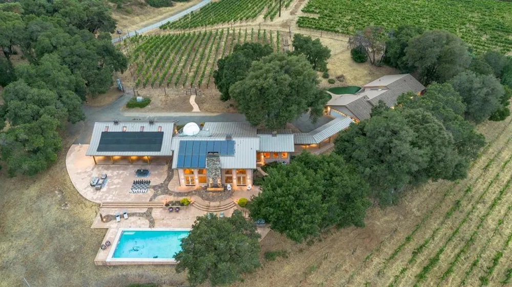 15060 Montebello Road Cupertino, CA 95014