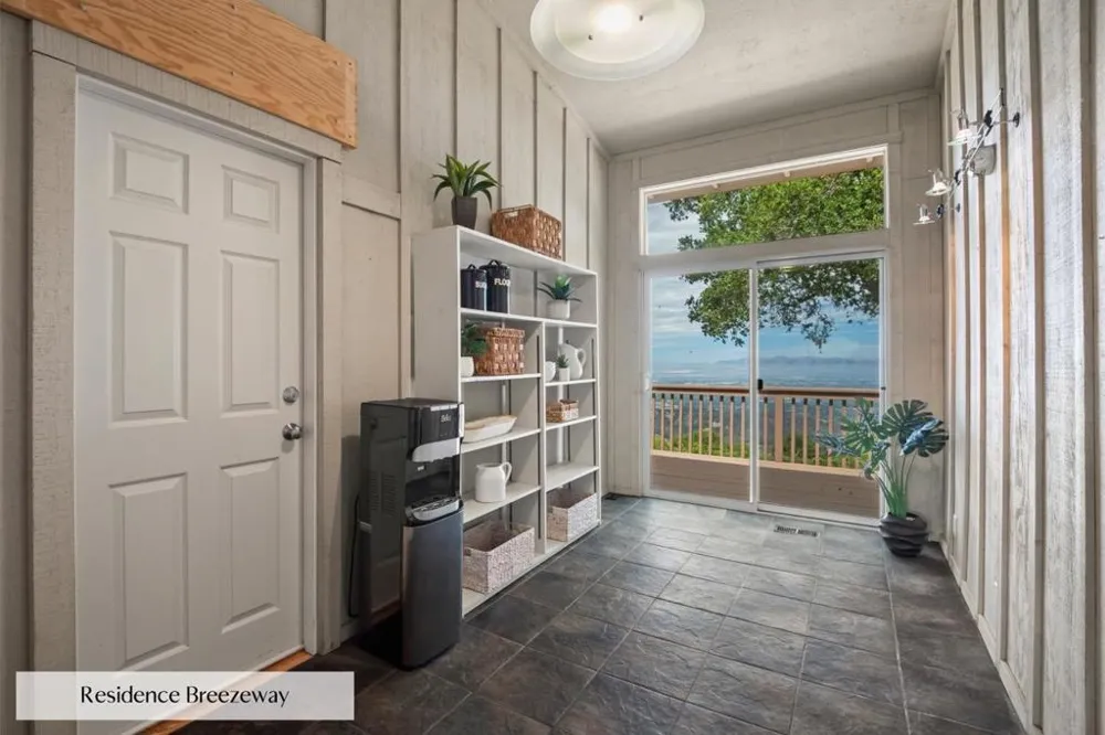 15060 Montebello Road Cupertino, CA 95014