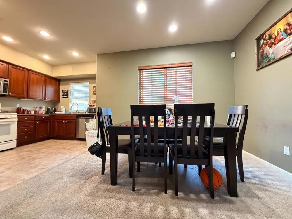 902 Lake Street San Pablo, CA 94806