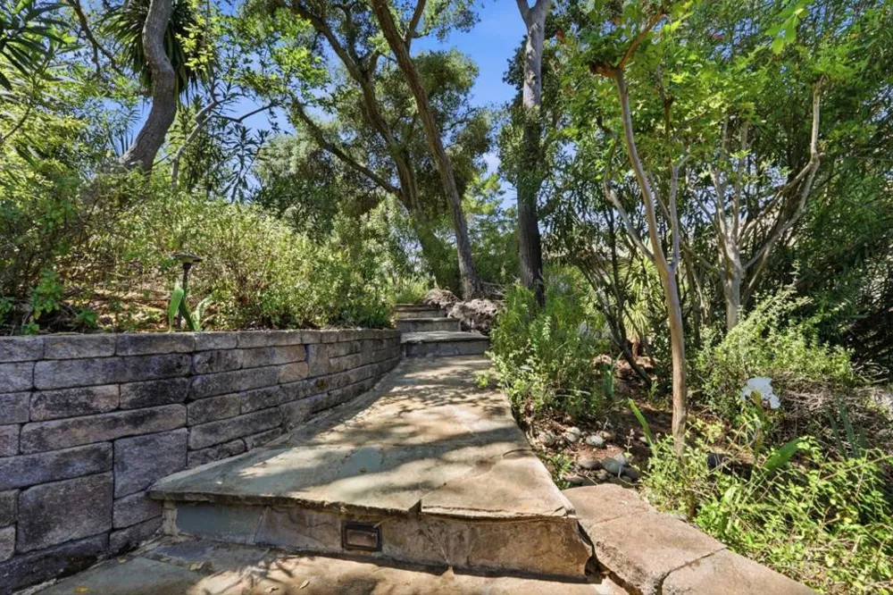 17488 Holiday Drive Morgan Hill, CA 95037