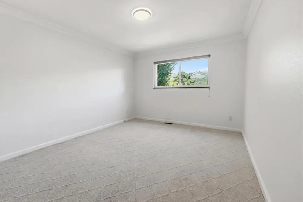 17488 Holiday Drive Morgan Hill, CA 95037