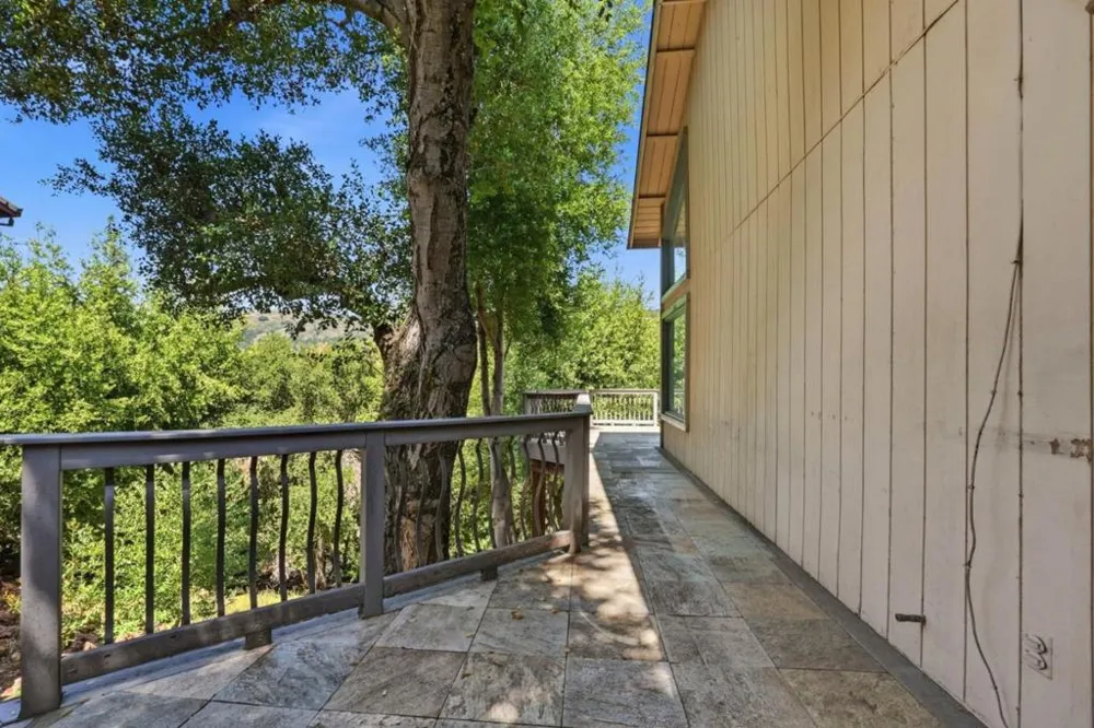 17488 Holiday Drive Morgan Hill, CA 95037