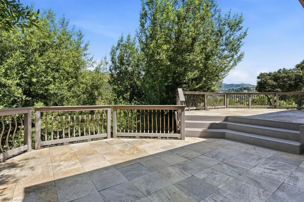 17488 Holiday Drive Morgan Hill, CA 95037
