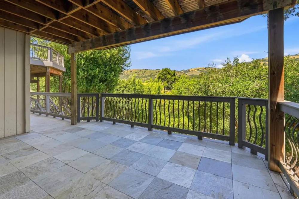 17488 Holiday Drive Morgan Hill, CA 95037
