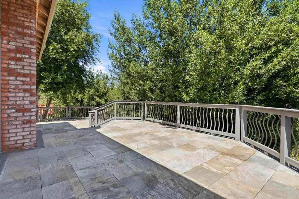 17488 Holiday Drive Morgan Hill, CA 95037