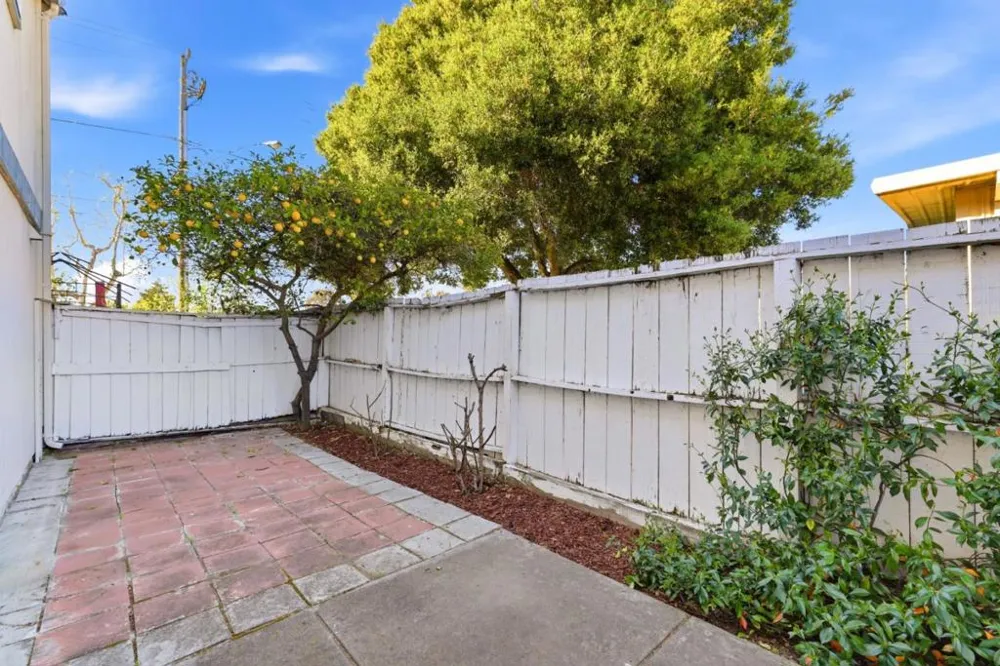 32060 Paloma Court Union City, CA 94587