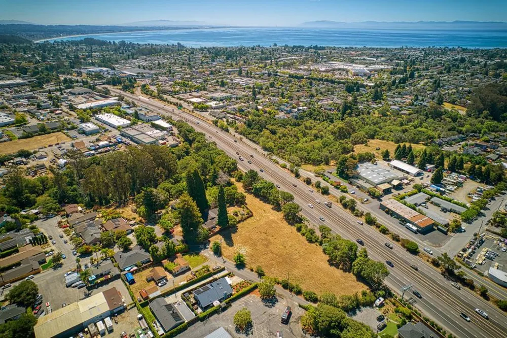 2740 Mattison Santa Cruz, CA 95065
