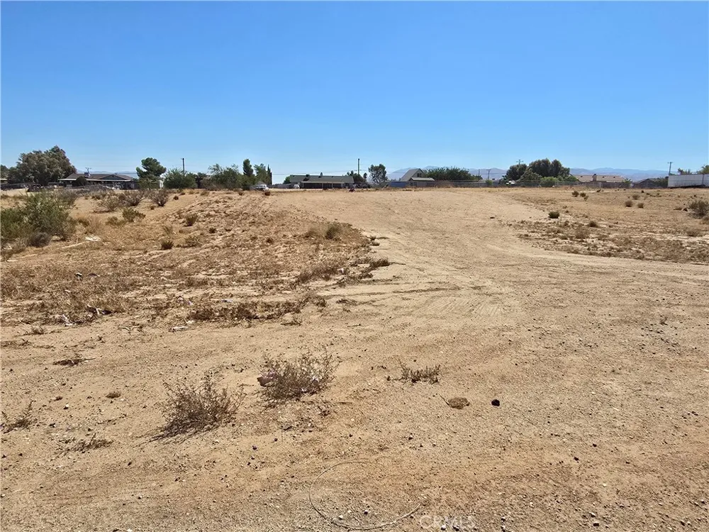 11407 Hesperia Hesperia, CA 92344