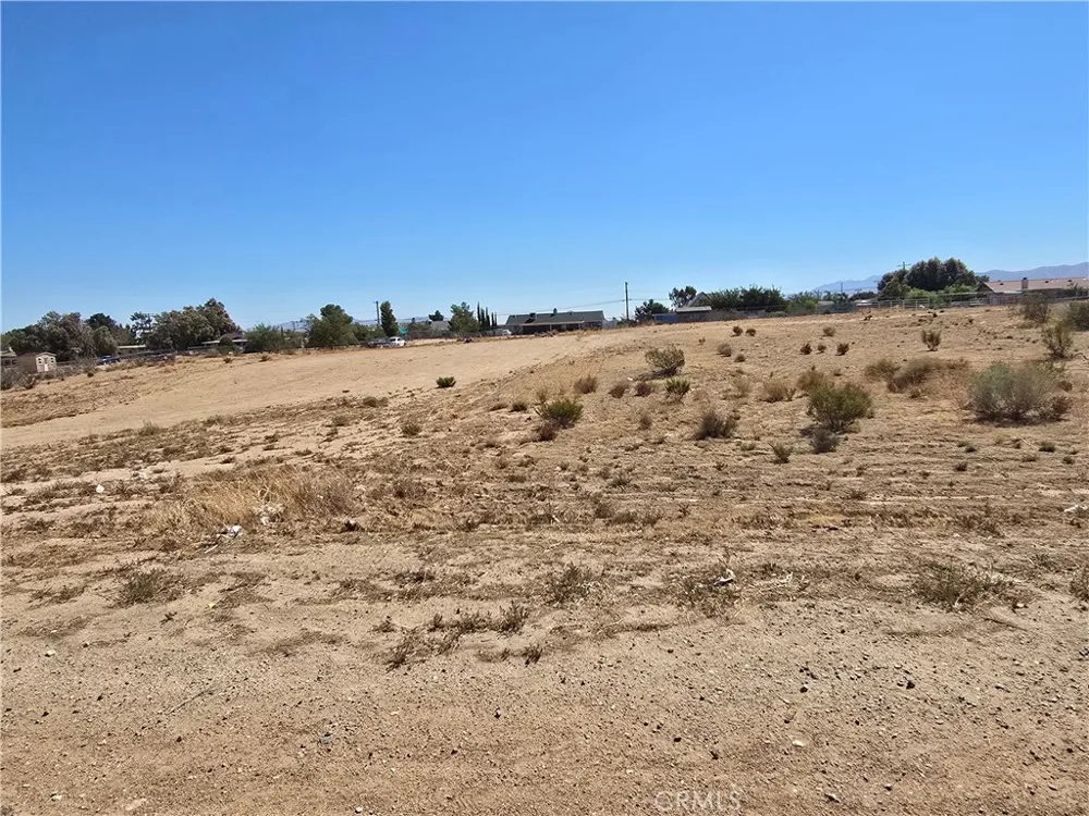 11407 Hesperia Hesperia, CA 92344