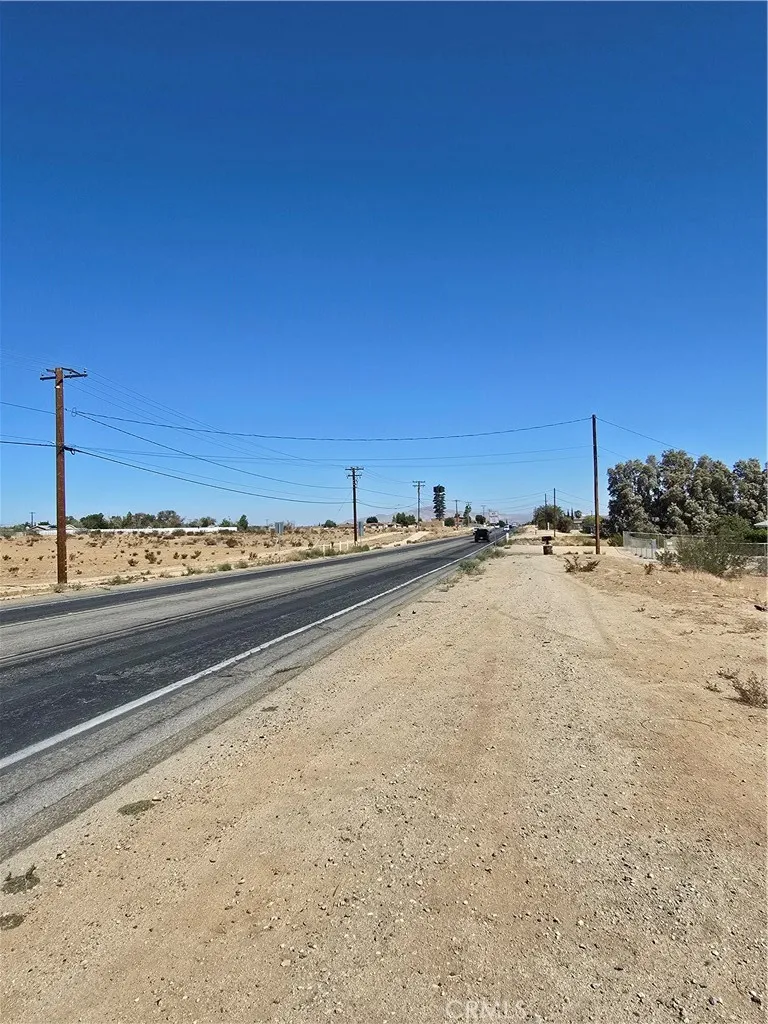 11407 Hesperia Hesperia, CA 92344