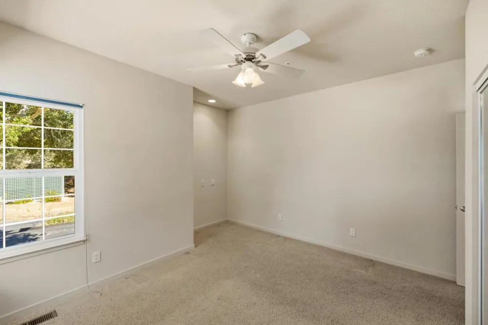 28951 Falcon Ridge Salinas, CA 93908