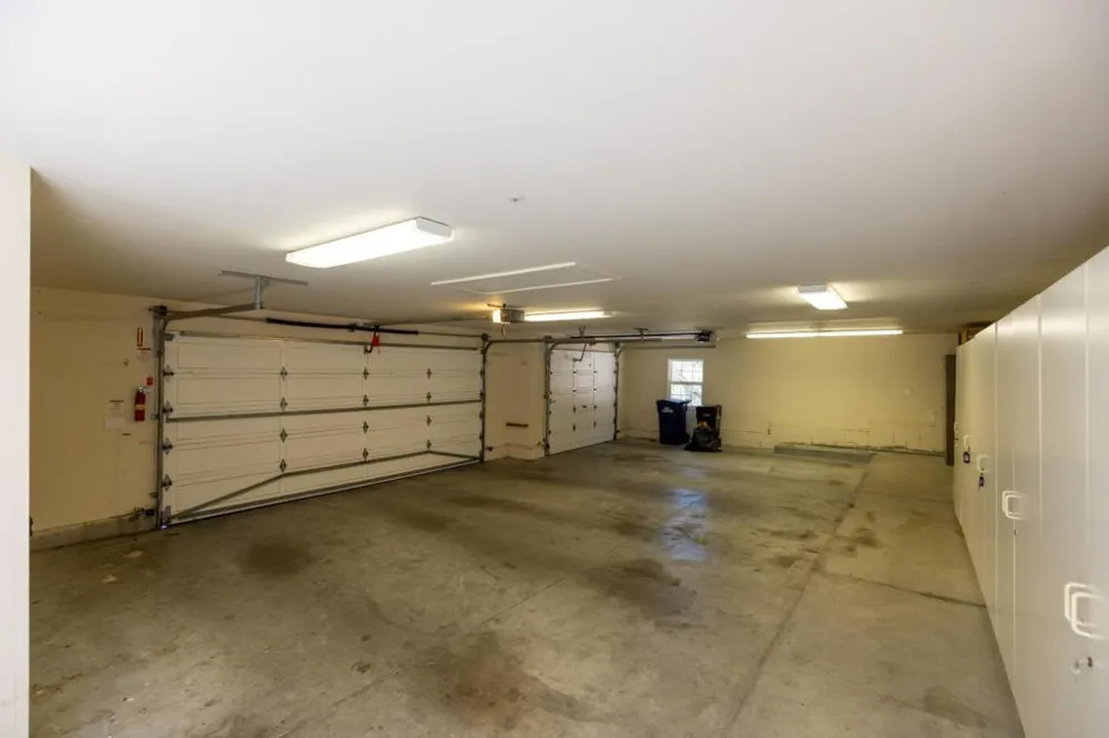 28951 Falcon Ridge Salinas, CA 93908