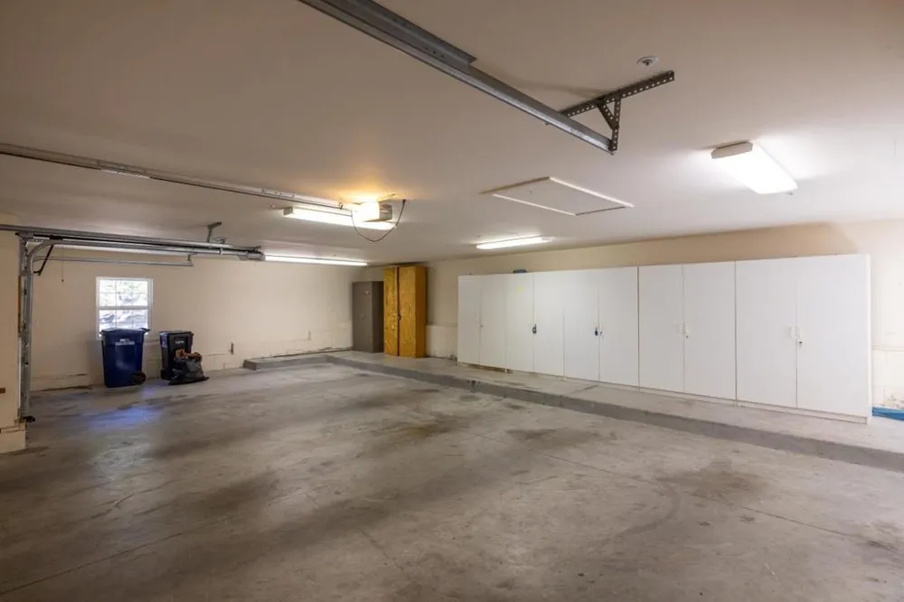 28951 Falcon Ridge Salinas, CA 93908
