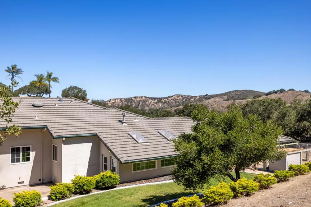 28951 Falcon Ridge Salinas, CA 93908
