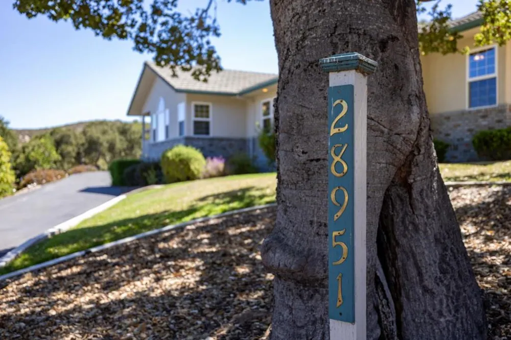 28951 Falcon Ridge Salinas, CA 93908