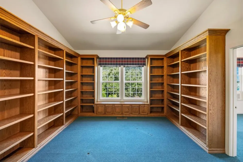 28951 Falcon Ridge Salinas, CA 93908