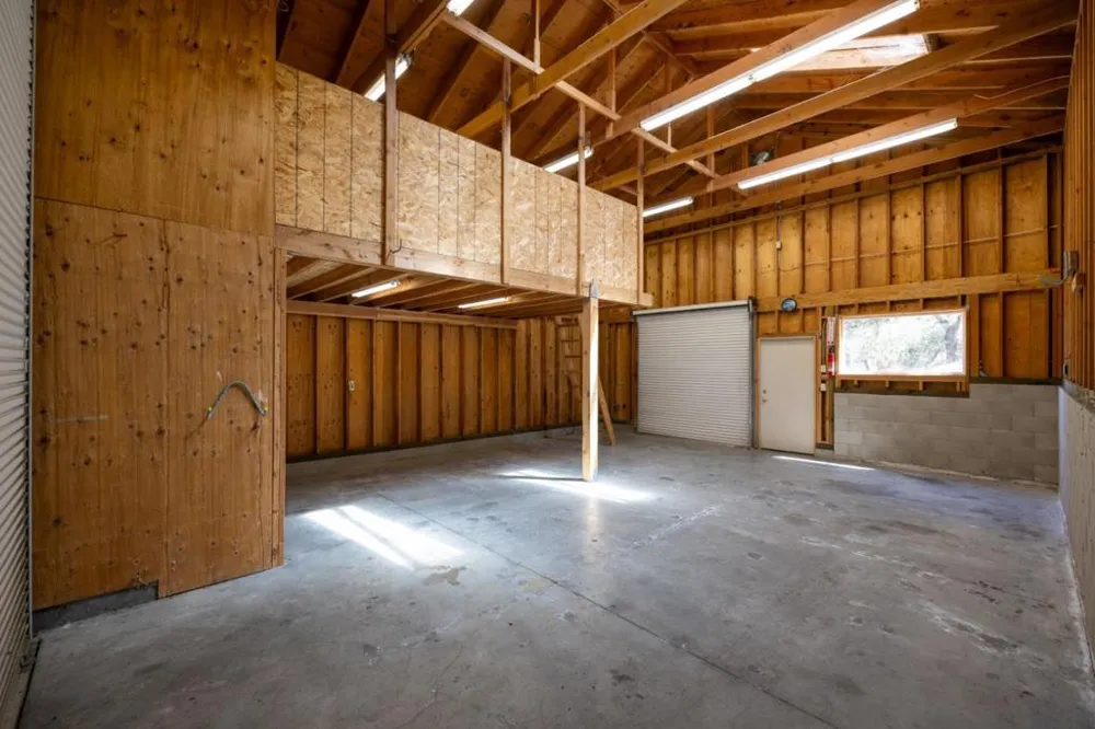 28951 Falcon Ridge Salinas, CA 93908