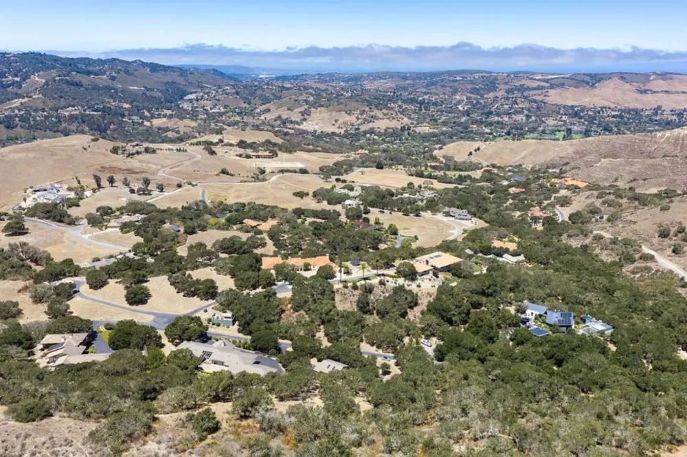 28951 Falcon Ridge Salinas, CA 93908