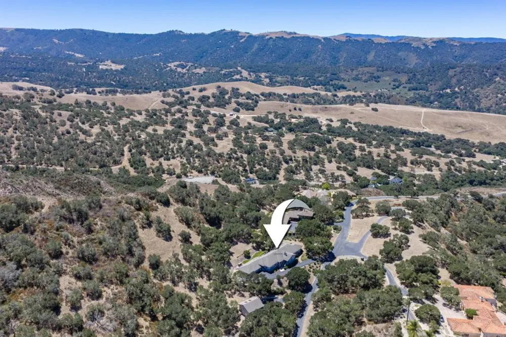 28951 Falcon Ridge Salinas, CA 93908