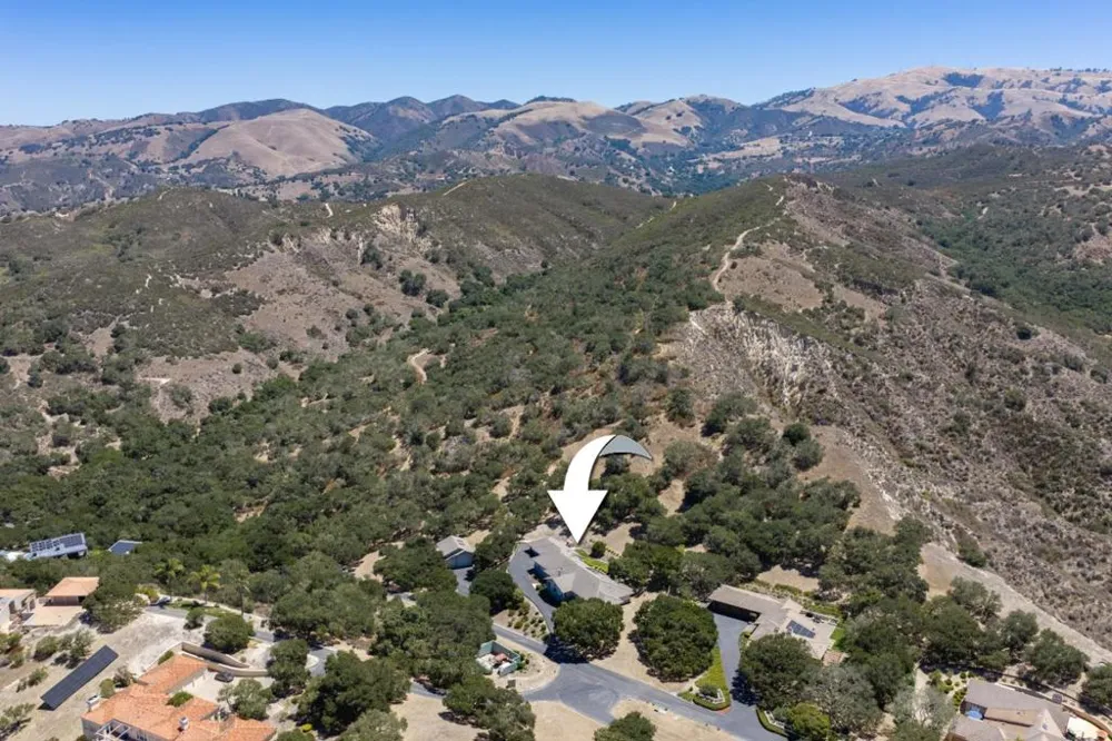 28951 Falcon Ridge Salinas, CA 93908