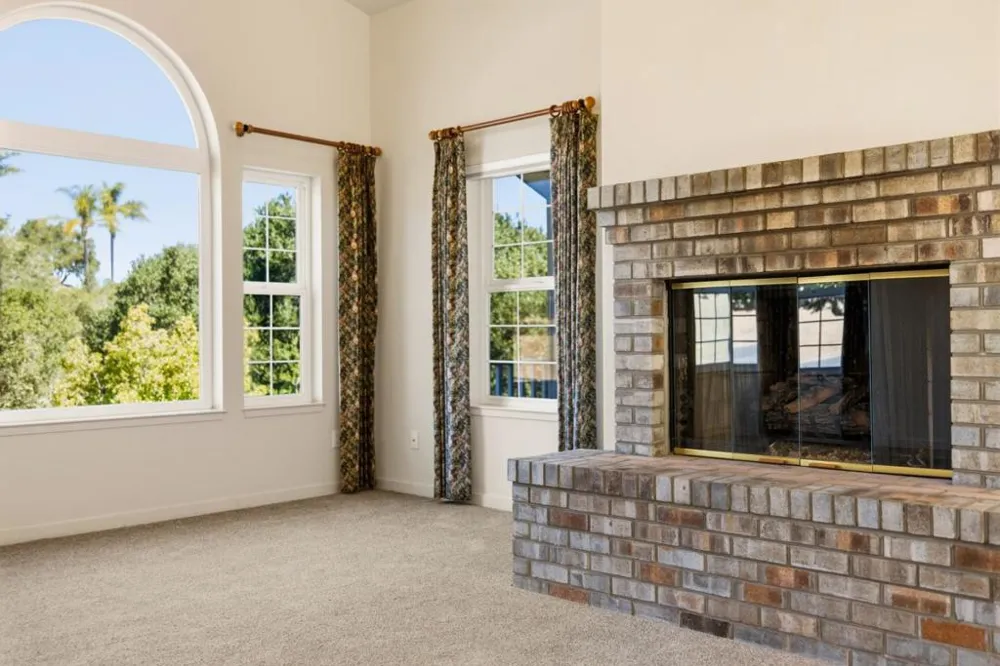 28951 Falcon Ridge Salinas, CA 93908