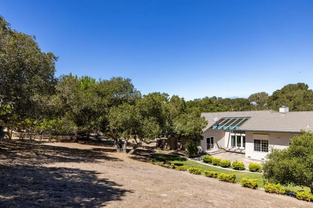 28951 Falcon Ridge Salinas, CA 93908