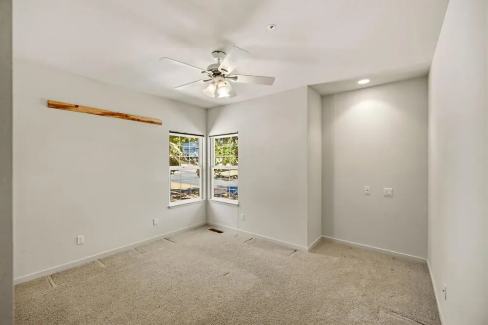 28951 Falcon Ridge Salinas, CA 93908