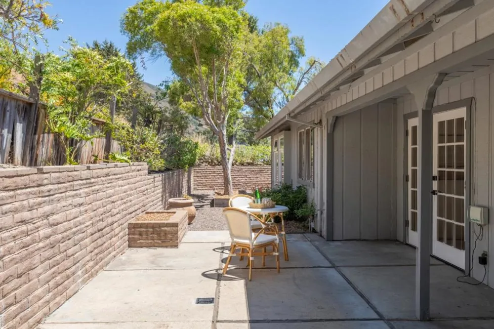 36 Miramonte Road Carmel Valley, CA 93924