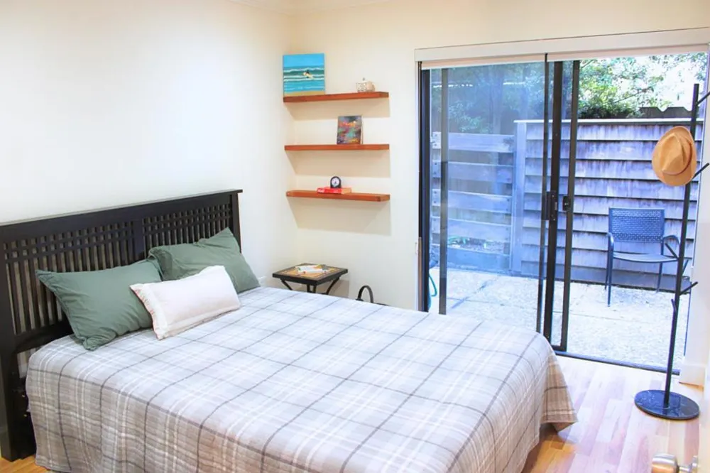 461 Dela Vina Avenue #104 Monterey, CA 93940