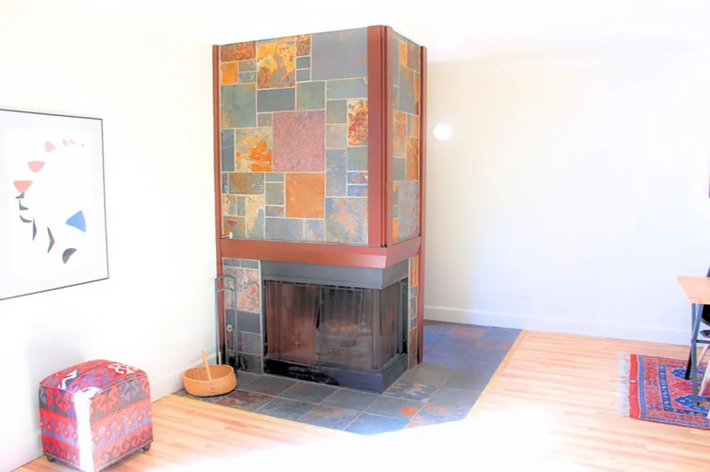 461 Dela Vina Avenue #104 Monterey, CA 93940