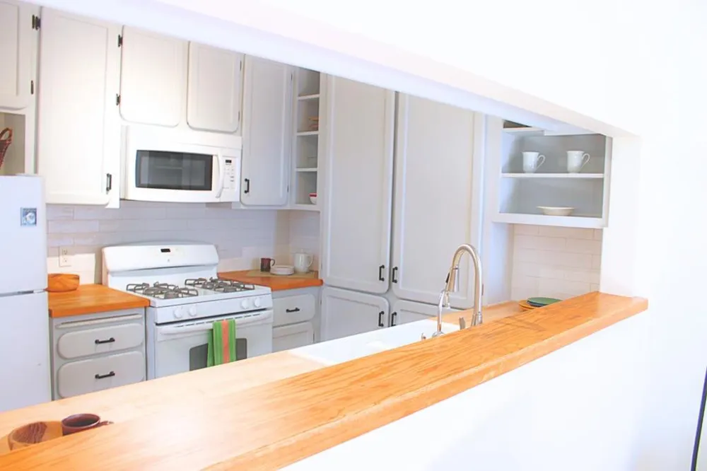 461 Dela Vina Avenue #104 Monterey, CA 93940