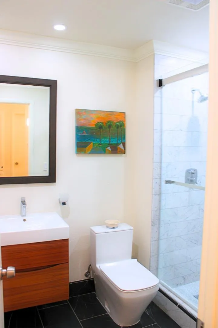461 Dela Vina Avenue #104 Monterey, CA 93940