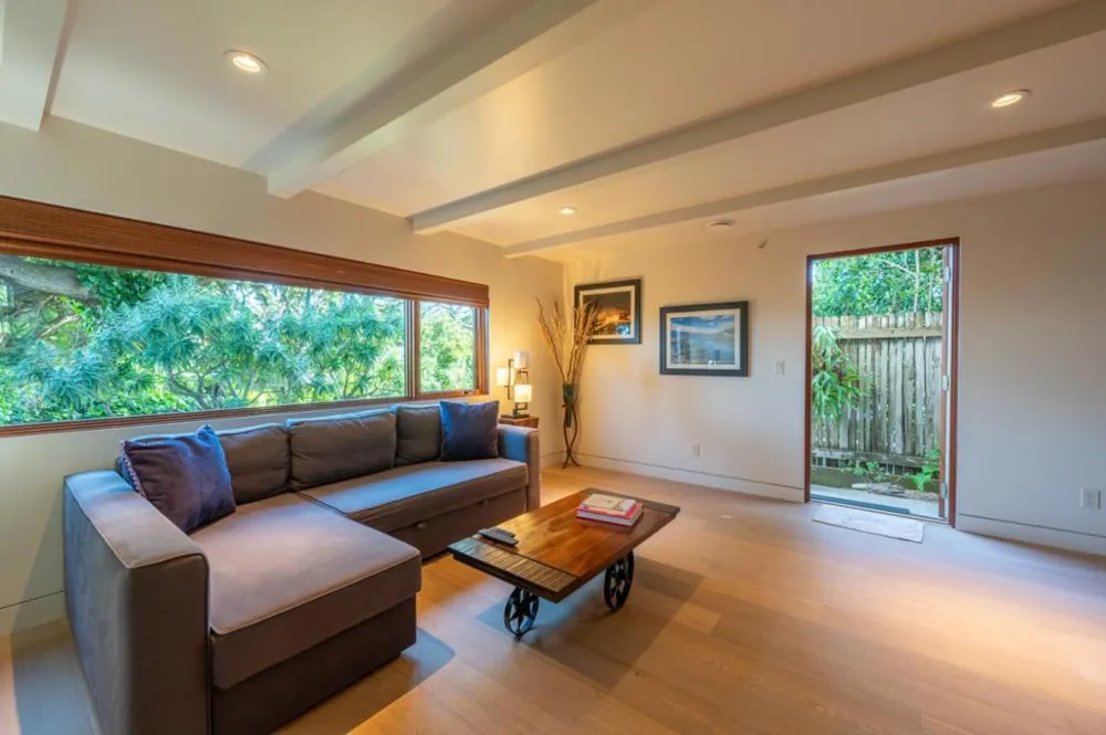 2385 Bay View Avenue Carmel, CA 93923