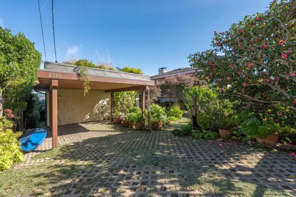 2385 Bay View Avenue Carmel, CA 93923