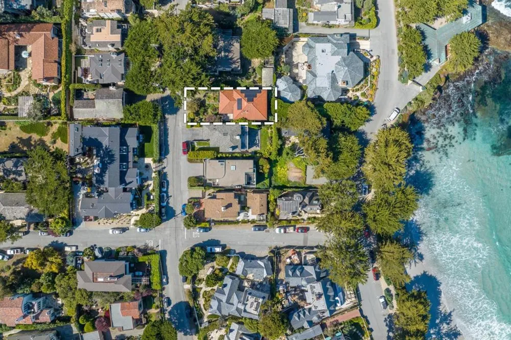 2385 Bay View Avenue Carmel, CA 93923