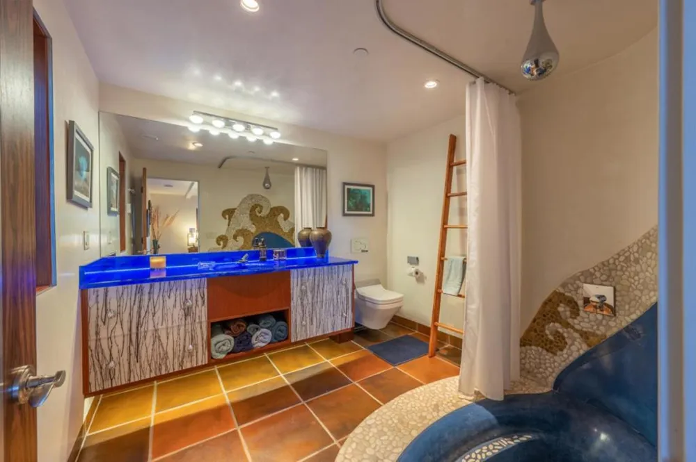 2385 Bay View Avenue Carmel, CA 93923