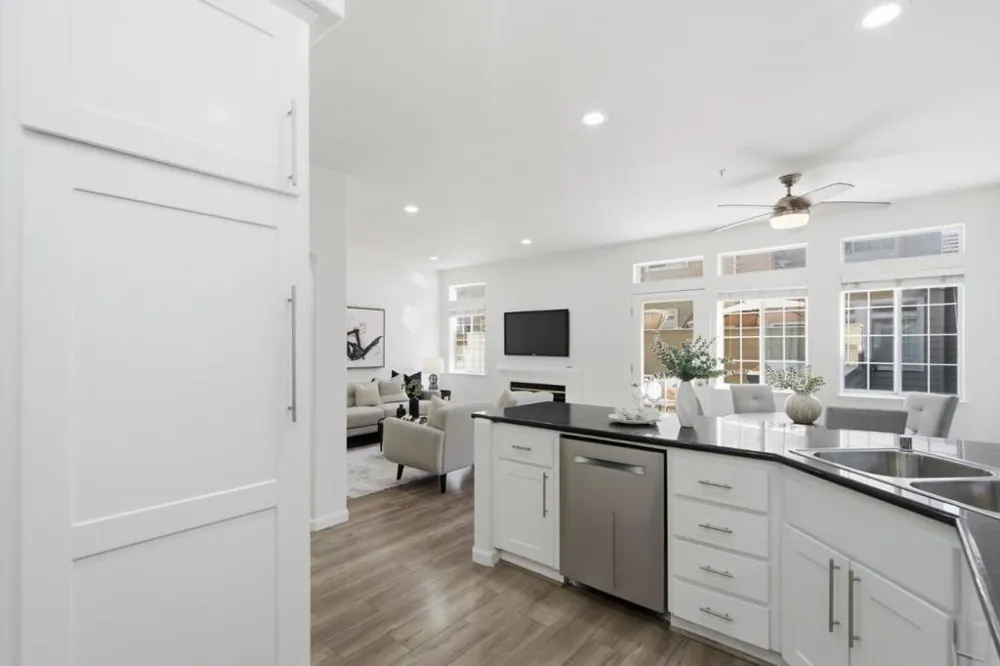 1171 La Rochelle Terrace #G Sunnyvale, CA 94089