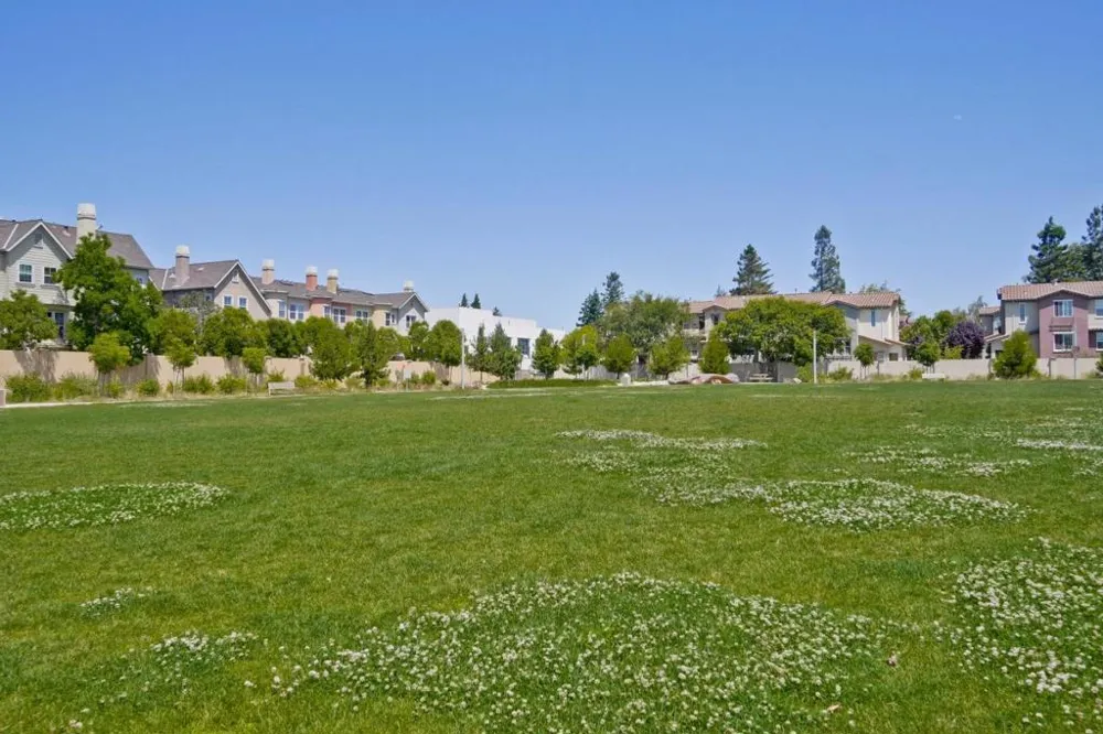 1171 La Rochelle Terrace #G Sunnyvale, CA 94089