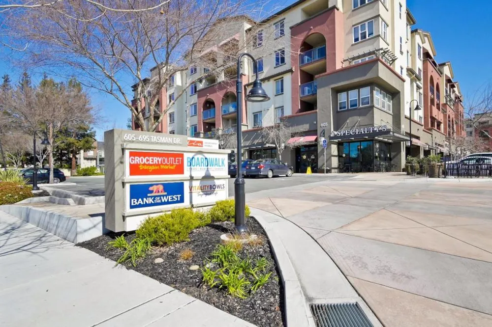 1171 La Rochelle Terrace #G Sunnyvale, CA 94089