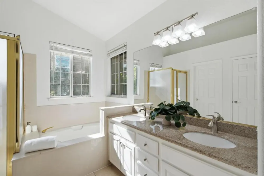 1171 La Rochelle Terrace #G Sunnyvale, CA 94089