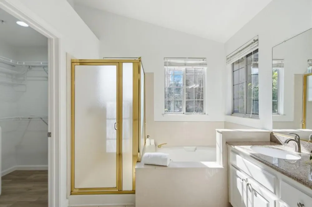 1171 La Rochelle Terrace #G Sunnyvale, CA 94089