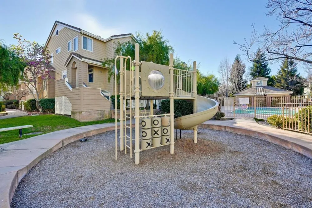 1171 La Rochelle Terrace #G Sunnyvale, CA 94089
