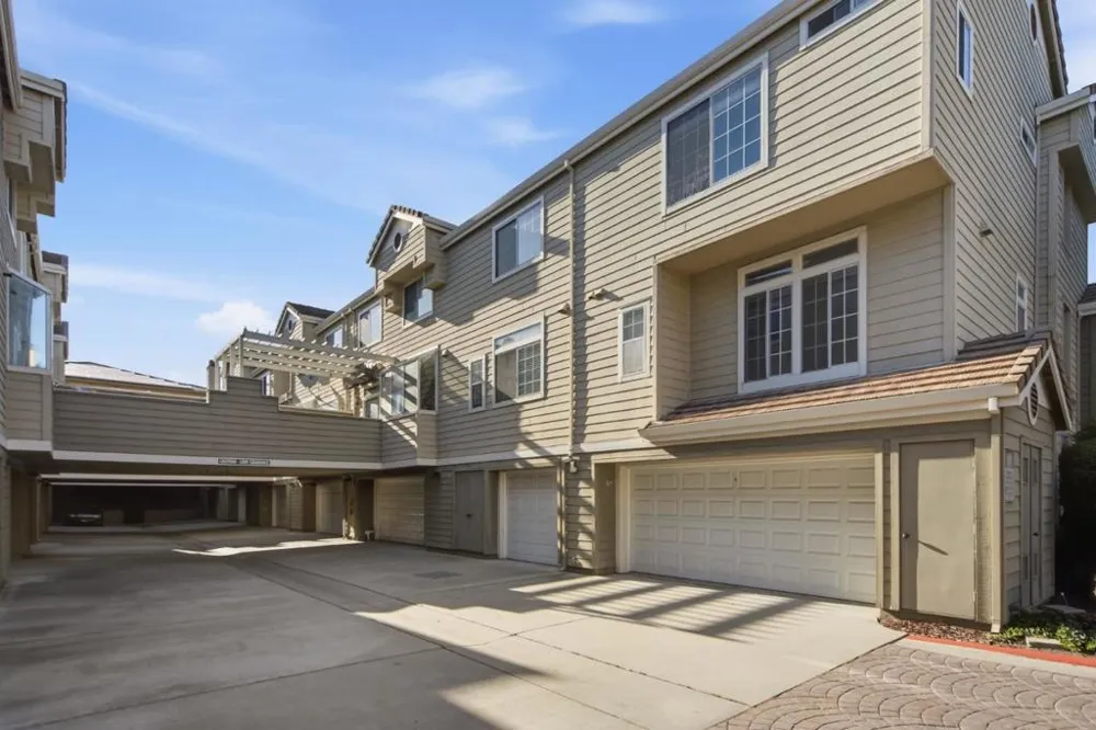 1171 La Rochelle Terrace #G Sunnyvale, CA 94089